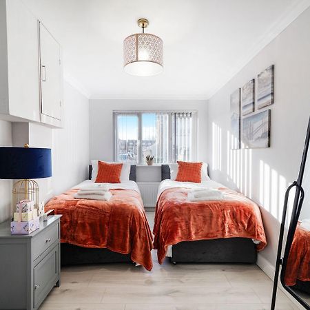 Spacious, 4 Bed, Garden, Parking, Excel ロンドン エクステリア 写真